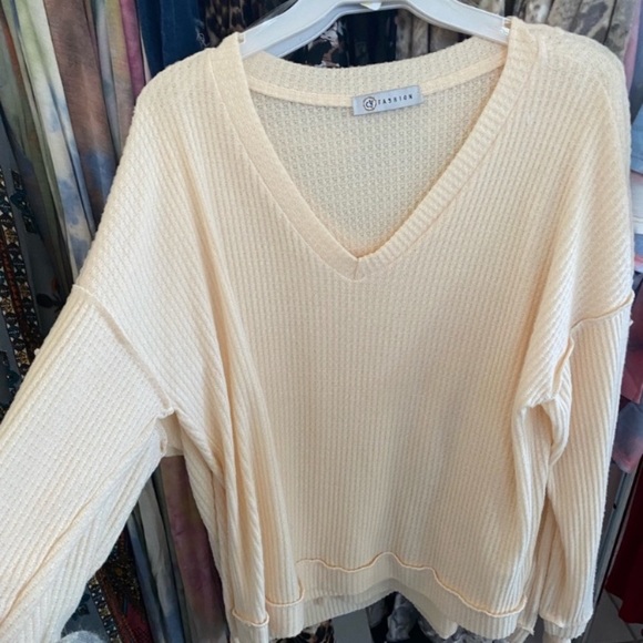 Tops - Soft Waffle Long Sleeve Top Size Small